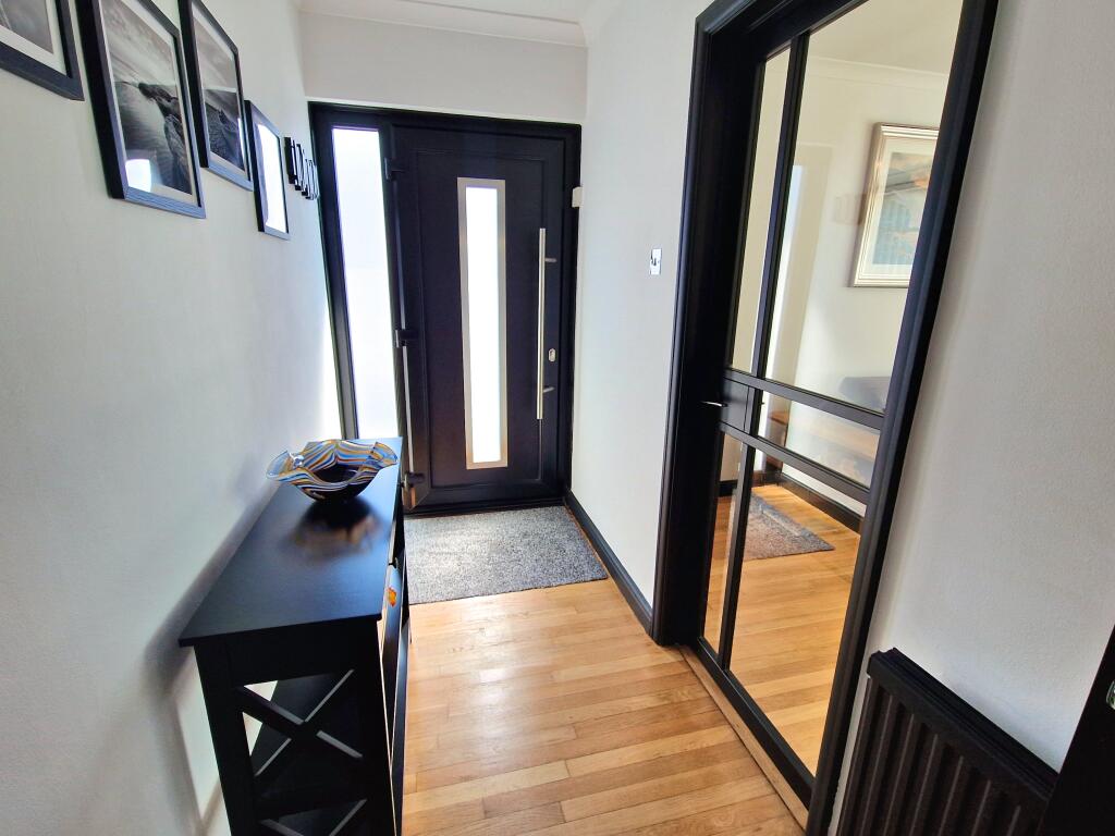 House in Cardiff, Porthcawl - View 3