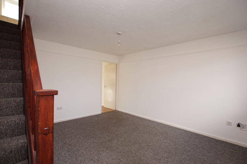 Sunbeam Way, Gosport, PO12 - View 4