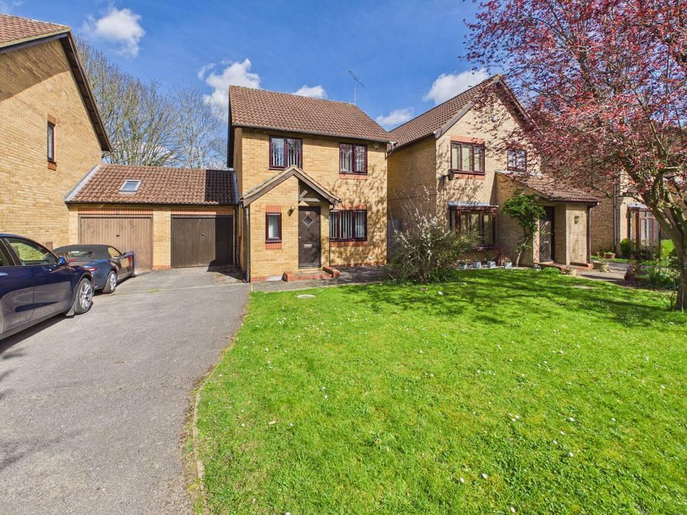 Main image of property: Hirstwood, Tilehurst, Reading