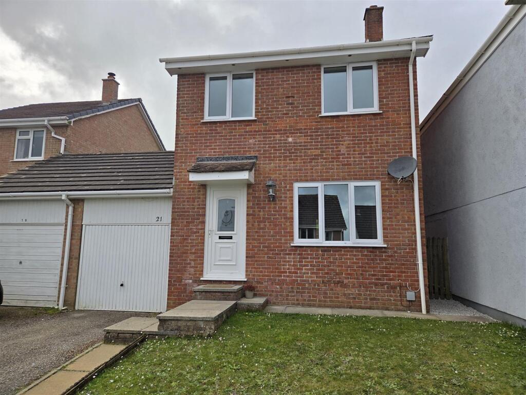 Main image of property: Boscundle Avenue, Falmouth