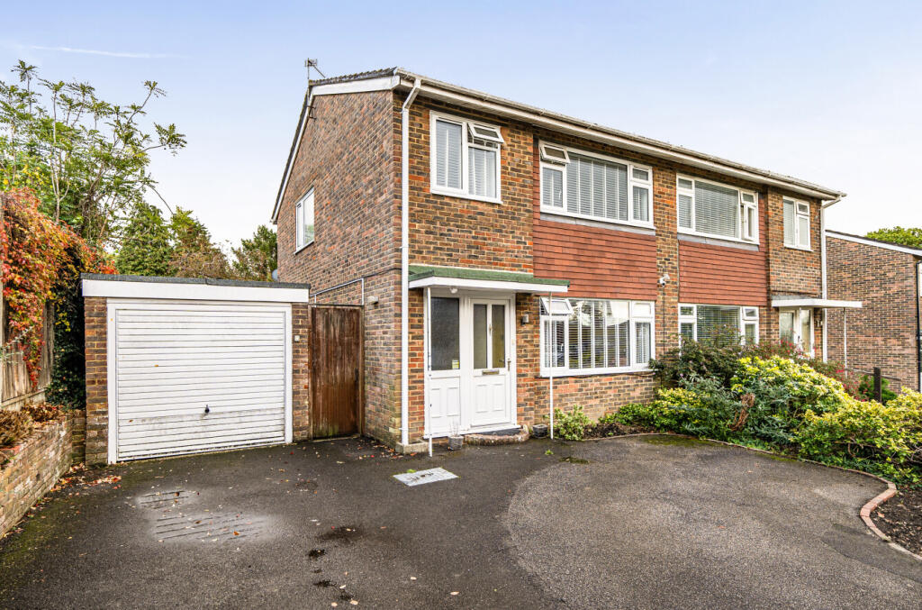 3-bed semi-detached on West Close, Fernhurst, Haslemere, Surrey, GU27, £460,000