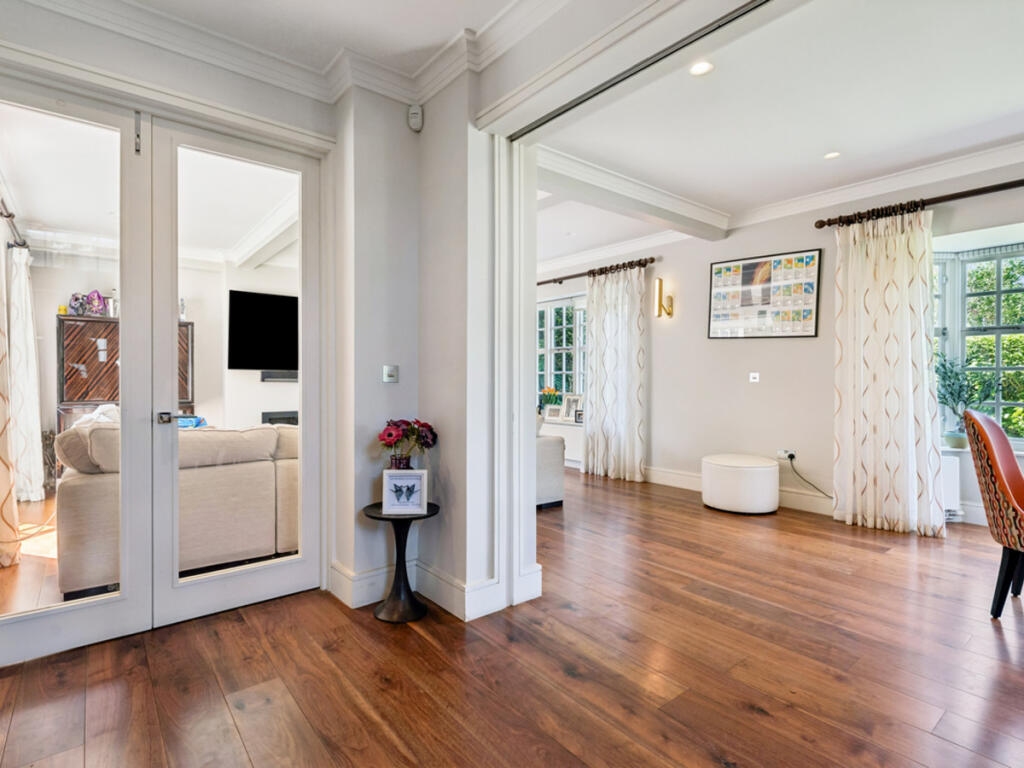 House in London - View 4