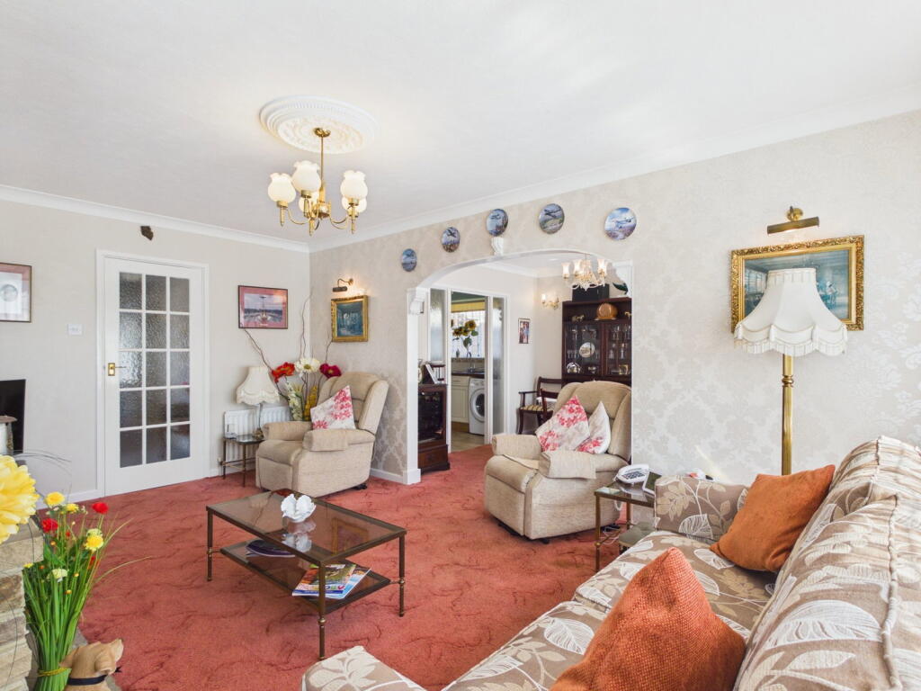 House in Worthing, West Sussex - View 3