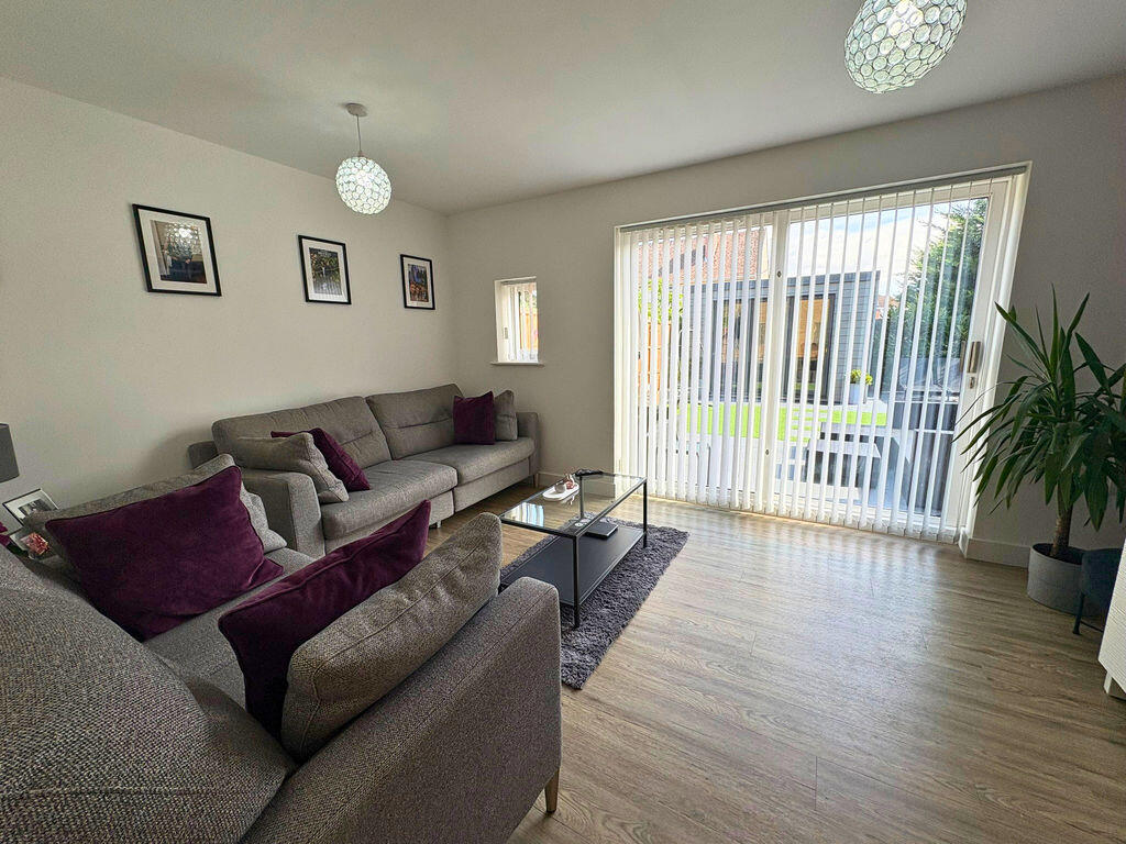House in Thatcham, West Berkshire - View 5
