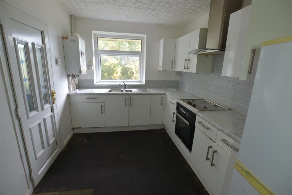 Apartment in Leeds, Camp Town, Moor Allerton - View 2