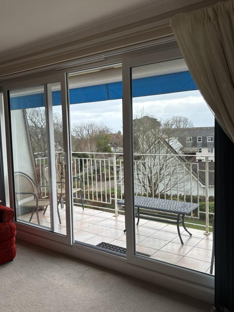 Apartment in Exeter - More