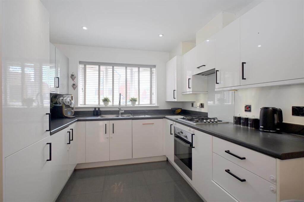 House in Wealden, Westham - More