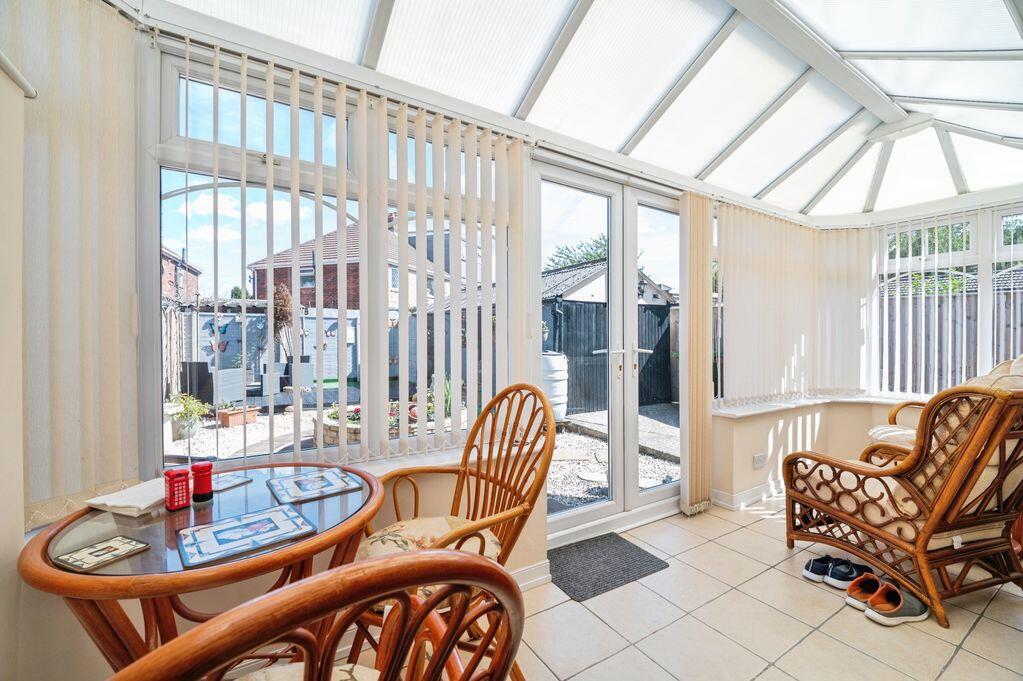 House in Doncaster - View 5
