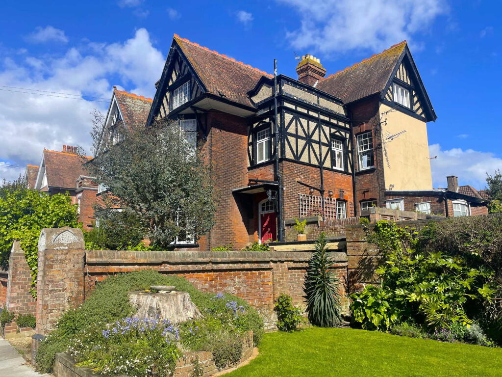Main image of property: Helena Road, Southsea PO4 9RH