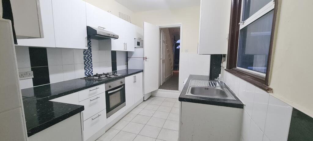 Main image of property: 96 Leytonstone Road, London, E15 1TQ, UK