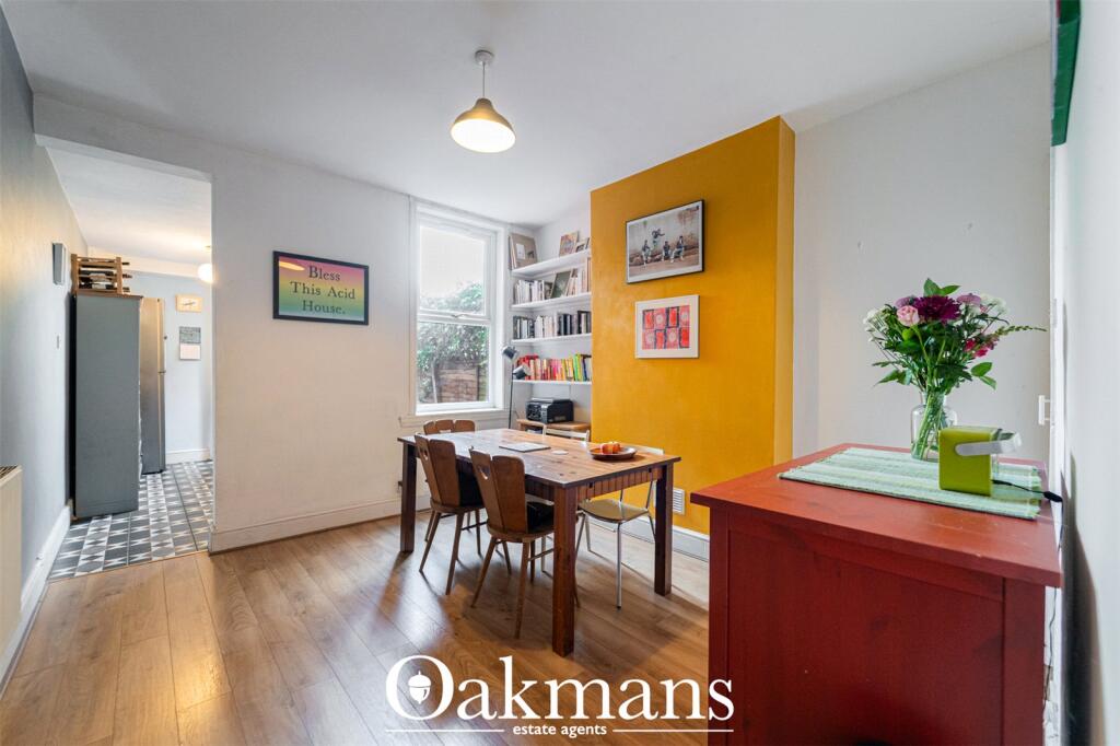 House in Birmingham, Cotteridge - More