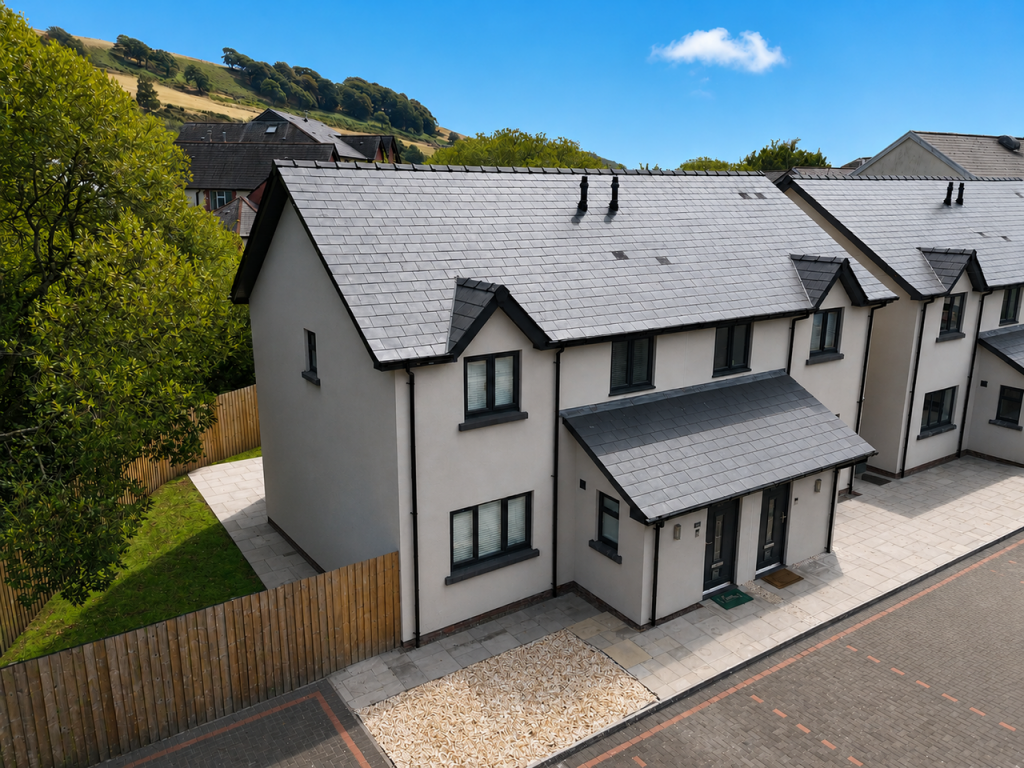 Main image of property: Fford Gwern Isaf, Senghenydd, Caerphilly County Borough