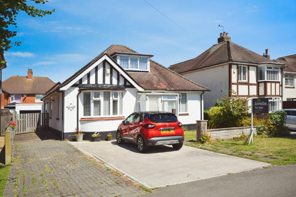 3-bed bungalow on 9, Vine Road, £290,000