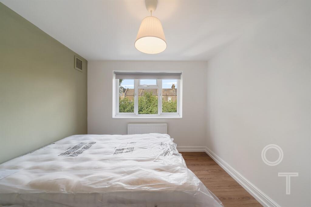 Apartment in London - View 2