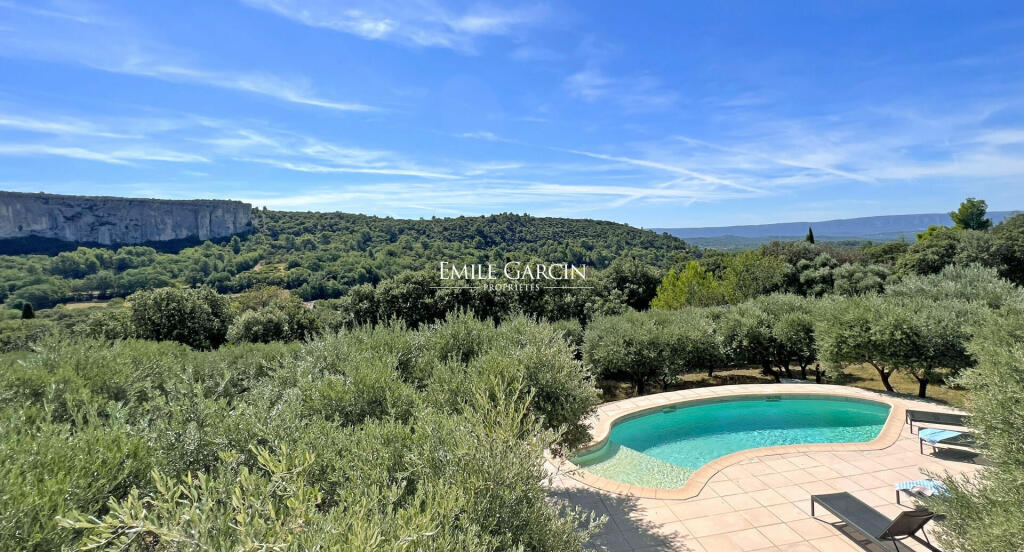 Main image of property: Provence-Alps-Cote d`Azur, Vaucluse, Lioux