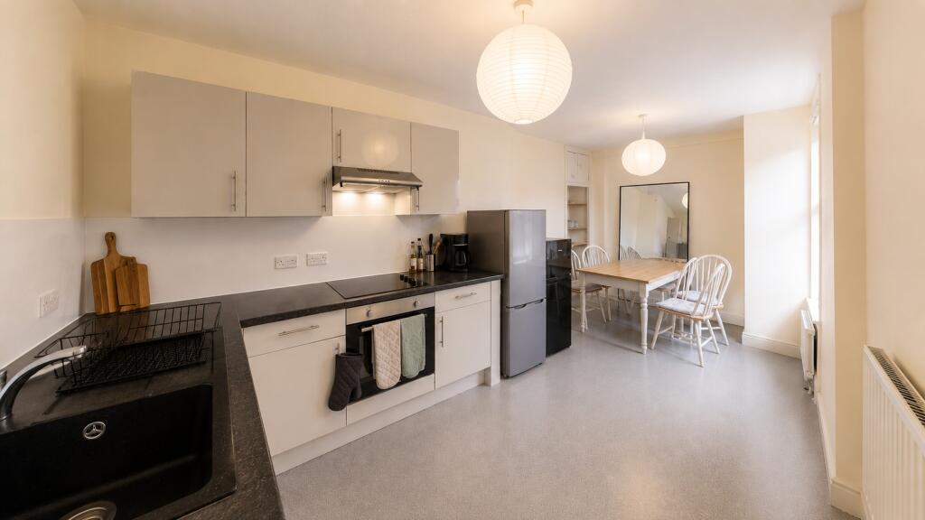 Main image of property: Kings Road