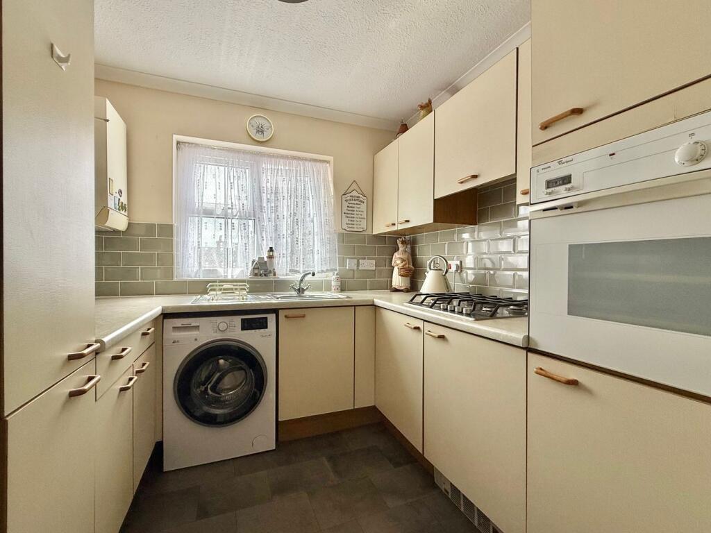Apartment in Tonbridge - More