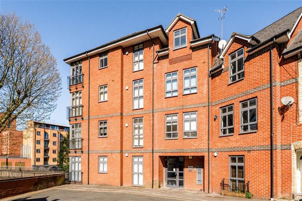 Main image of property: Tanfields, Vachel Road, Reading, RG1