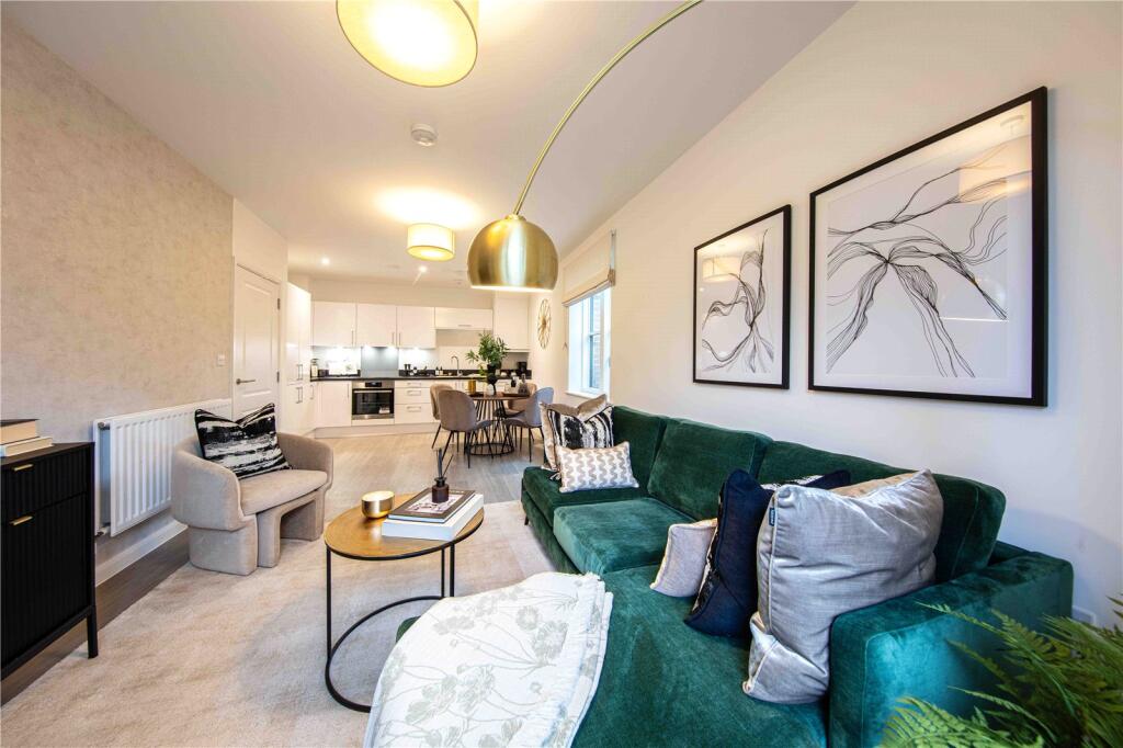 Apartment in Slough - View 5