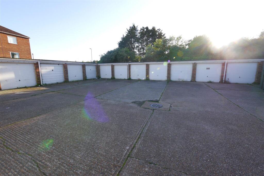 Main image of property: Western Road, Lancing