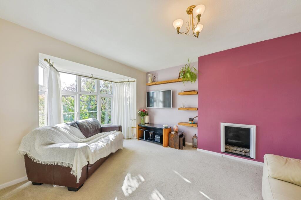 Additional image 3 of Knightsfield, Welwyn Garden City, AL8