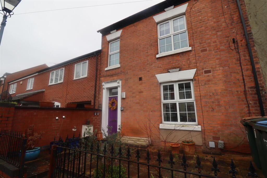 Main image of property: Mount Street, Coventry, CV5 8DD