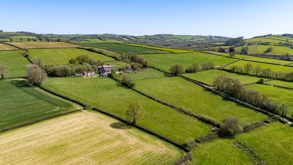 Main image of property: Shillingford, Tiverton, EX16