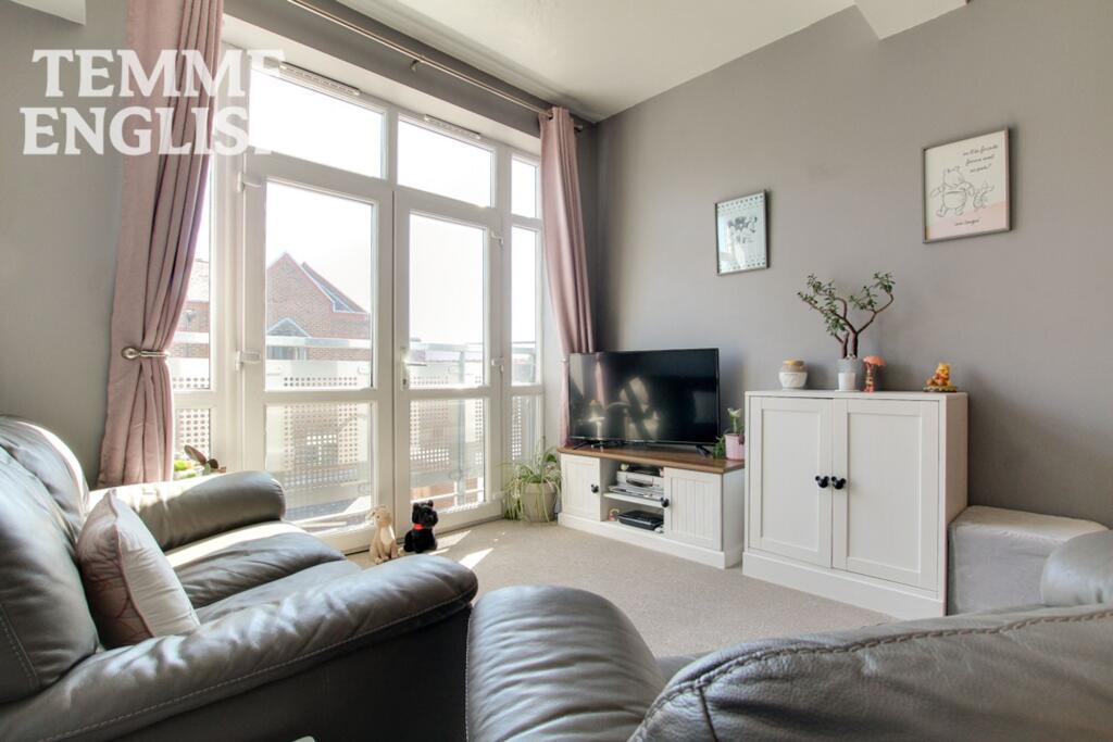 Apartment in Basildon, Wickford - View 5