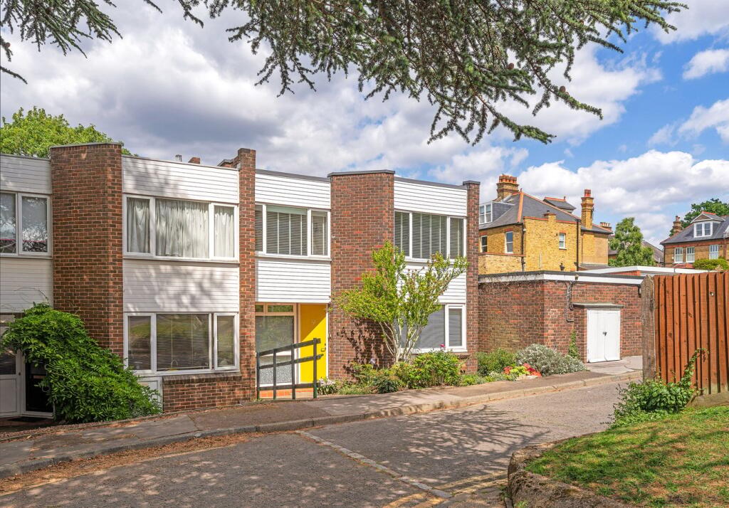 Main image of property: Arbor Close, Beckenham, BR3