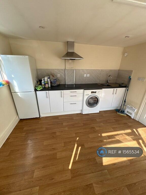 Apartment in Oxford - View 3