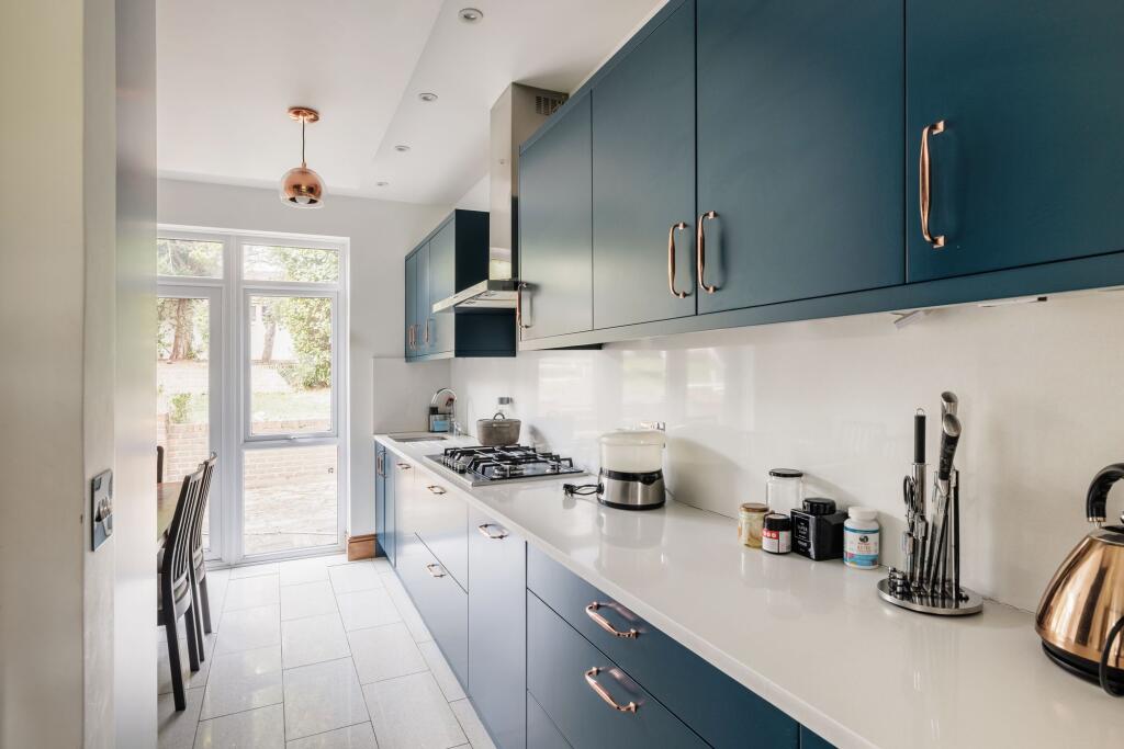 House in Croydon - More