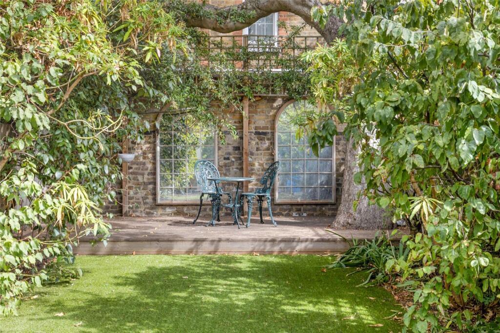 House in London - View 4