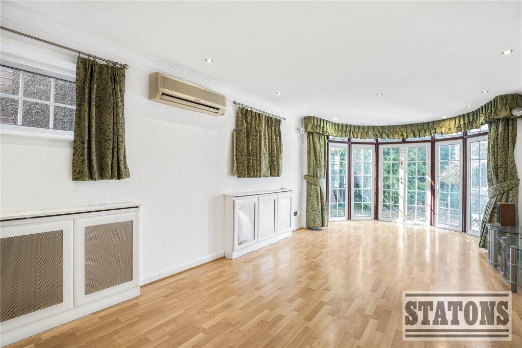 House in London - More