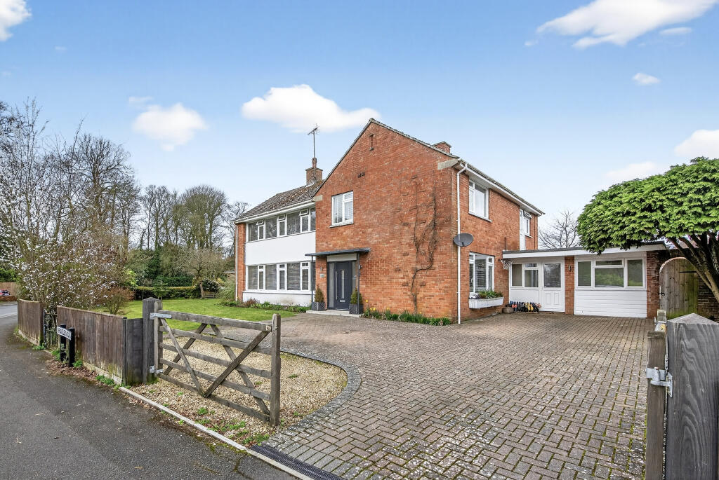 Main image of property: Broadleas Road, Devizes, SN10