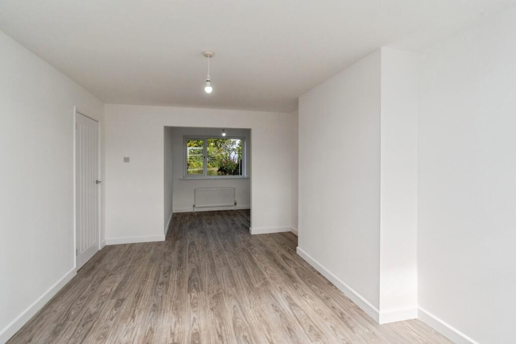 House in Wolverhampton, West Midlands - More