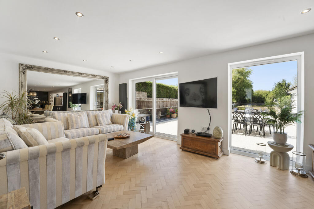 House in Tonbridge - View 4