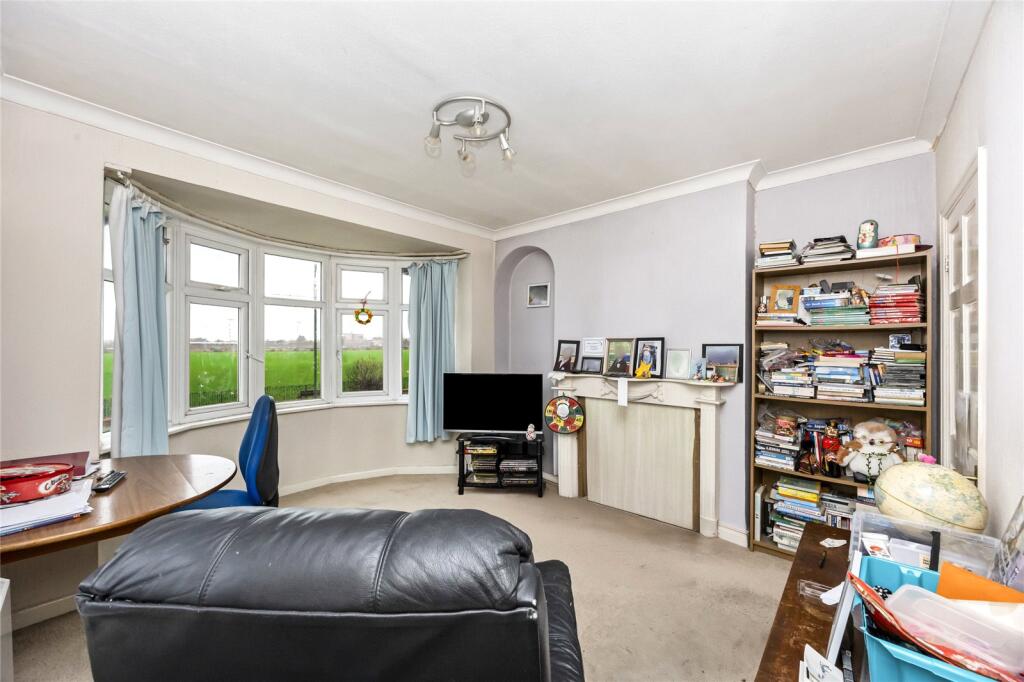 Grand Avenue, Lancing, West Sussex, BN15 photo 2
