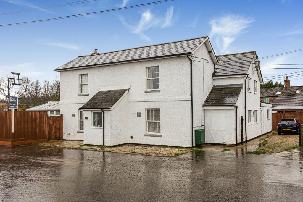 5-bed detached on Station Road, Shrivenham, Swindon, Oxfordshire, SN6, £700,000