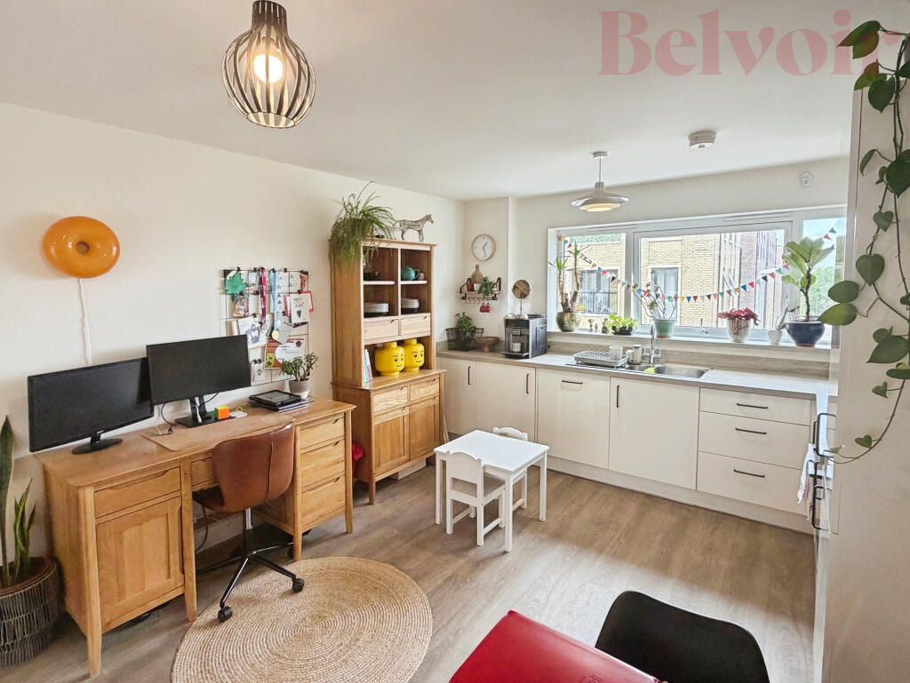 Apartment in Cambridge - View 4