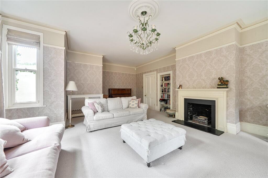 Boundstone Road, Rowledge, Farnham, Surrey, GU10 photo 4