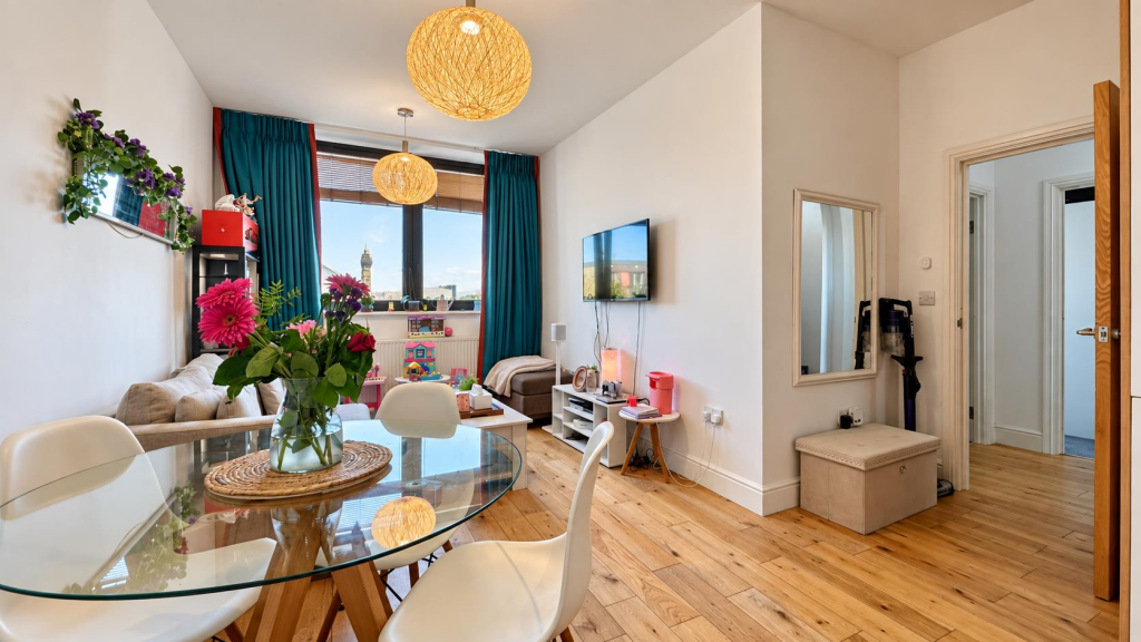Apartment in Barnet, Barnet Vale, New Barnet - View 4