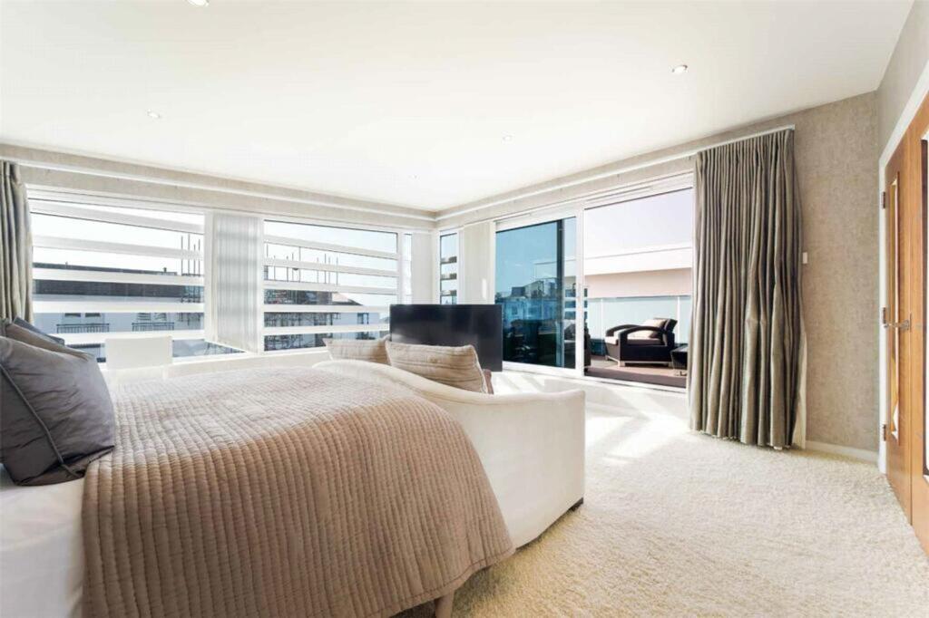 Additional image 9 of Chaddesley Wood Road, Poole, BH13