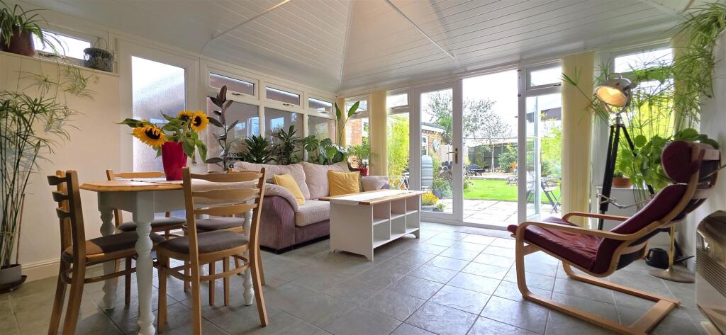 House in Swindon - View 4