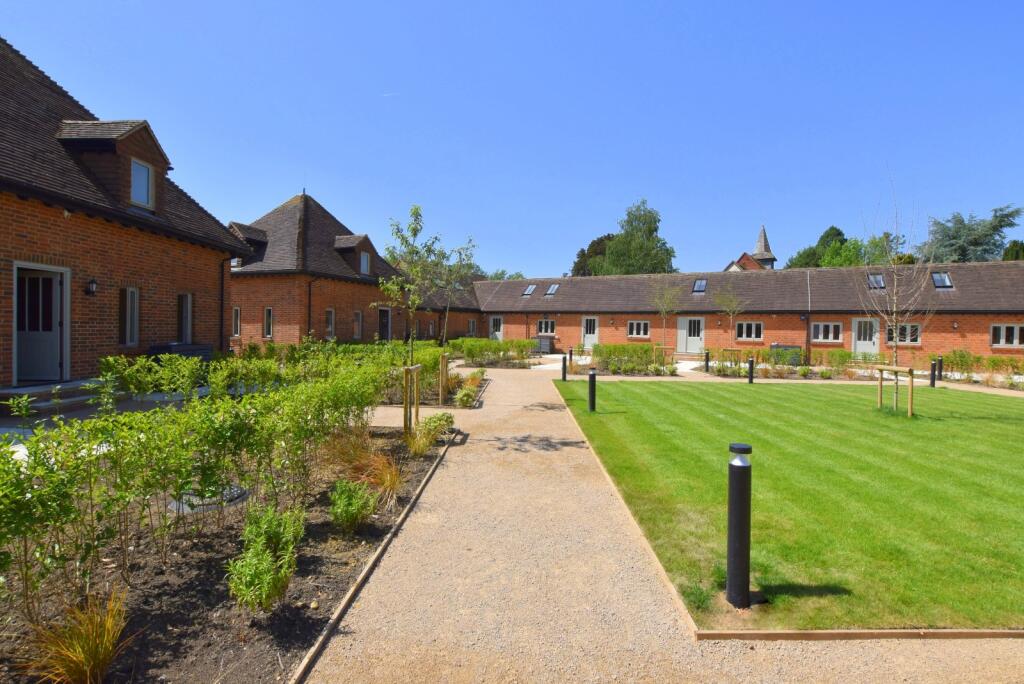 House in Guildford - View 2