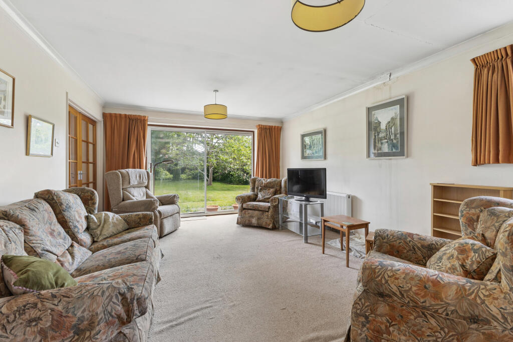 Oxdowne Close, Stoke D'abernon, Cobham, Surrey - View 6