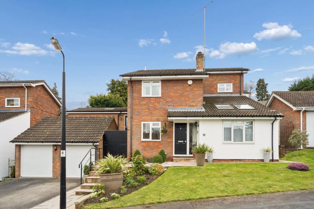 Main image of property: Ashlea Road, Chalfont St Peter, Buckinghamshire