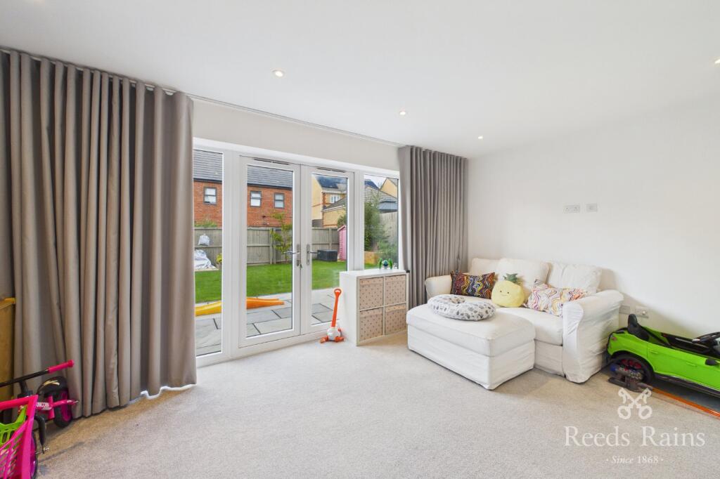 Broughton Road, Pontefract, West Yorkshire, WF8 photo 4