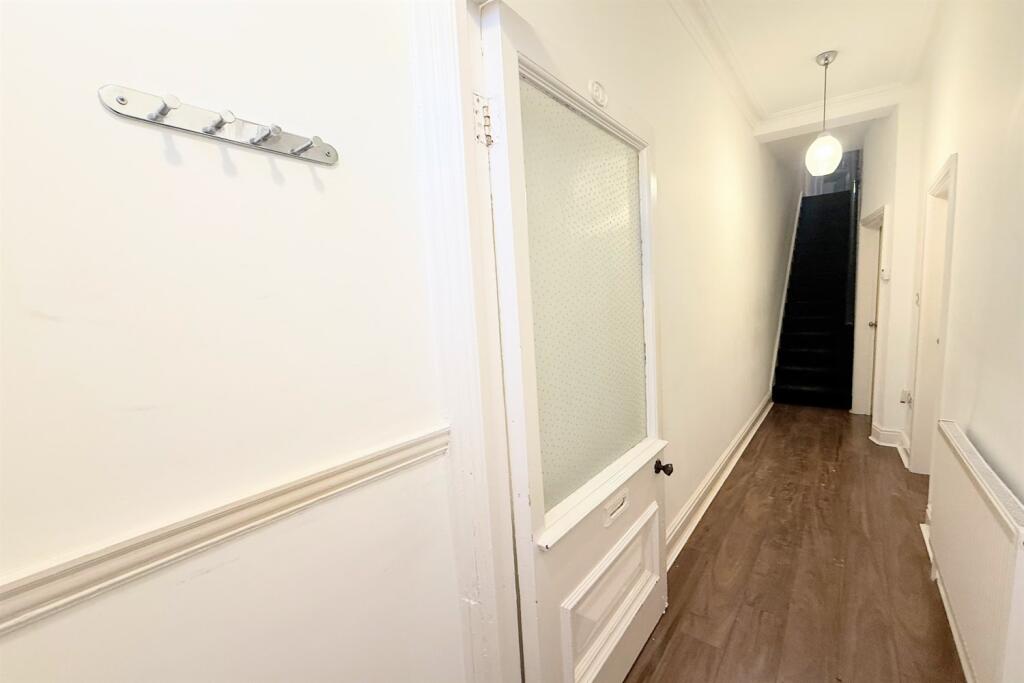 Greenway Road, Runcorn, WA7  5AN photo 4