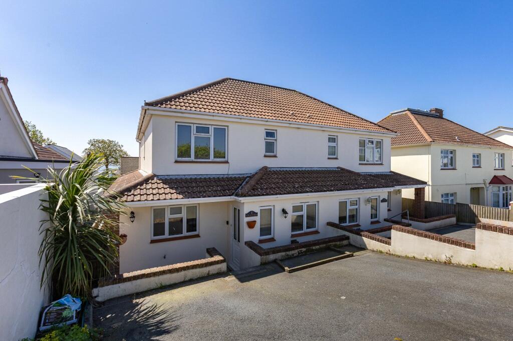 Main image of property: 1 Chalford, Rue Des Pointues Rocques, St Sampson, GY2