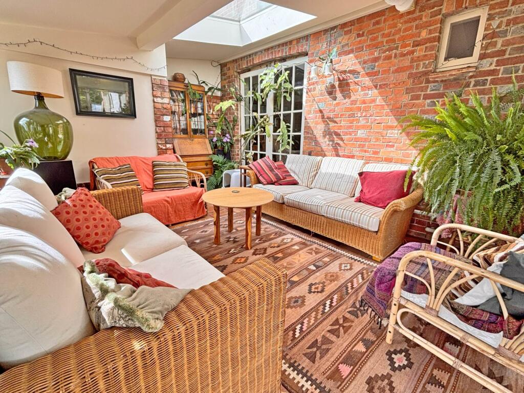 House in Swindon - View 3